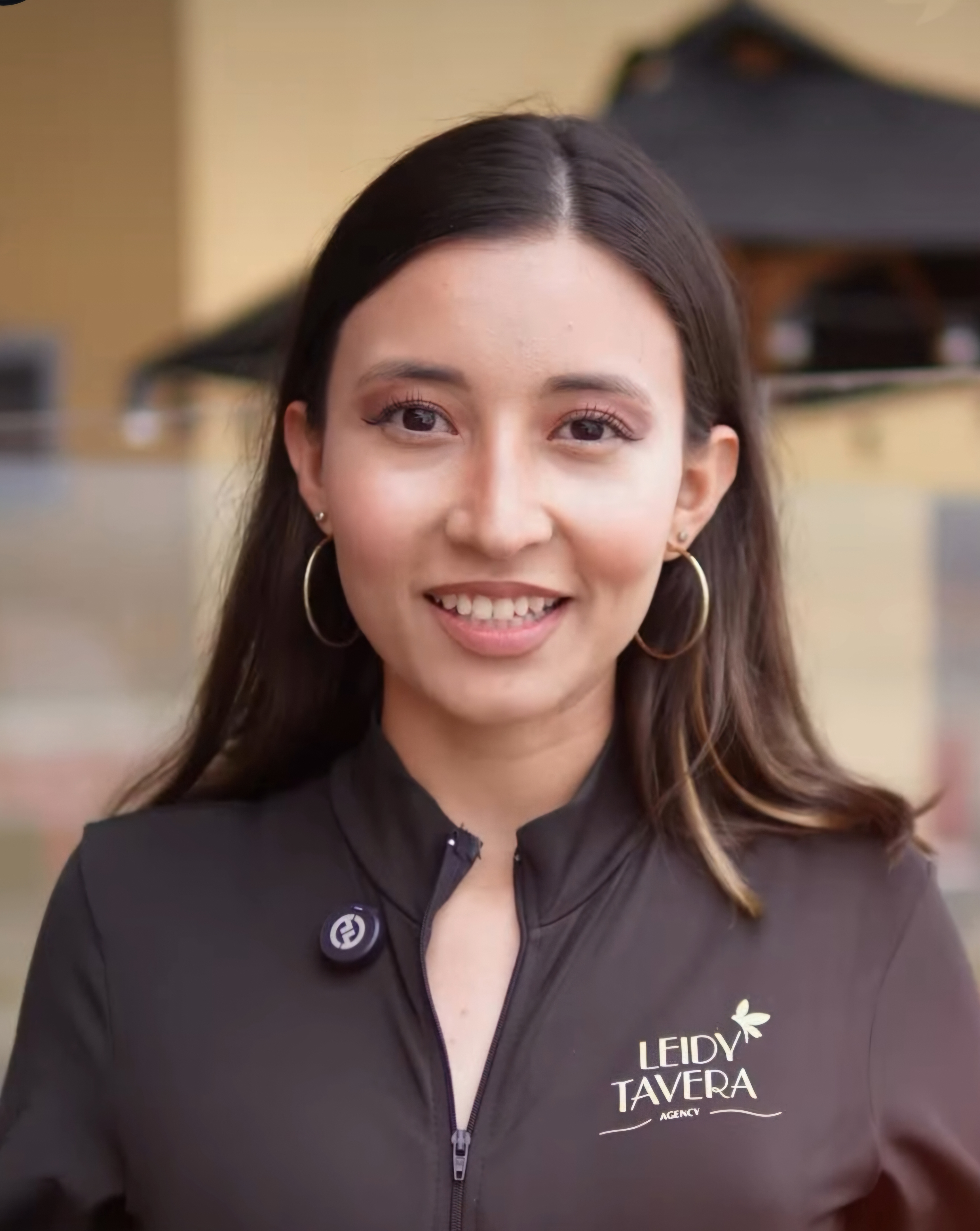 Modelo de Estilo y Glamour posando primer plano